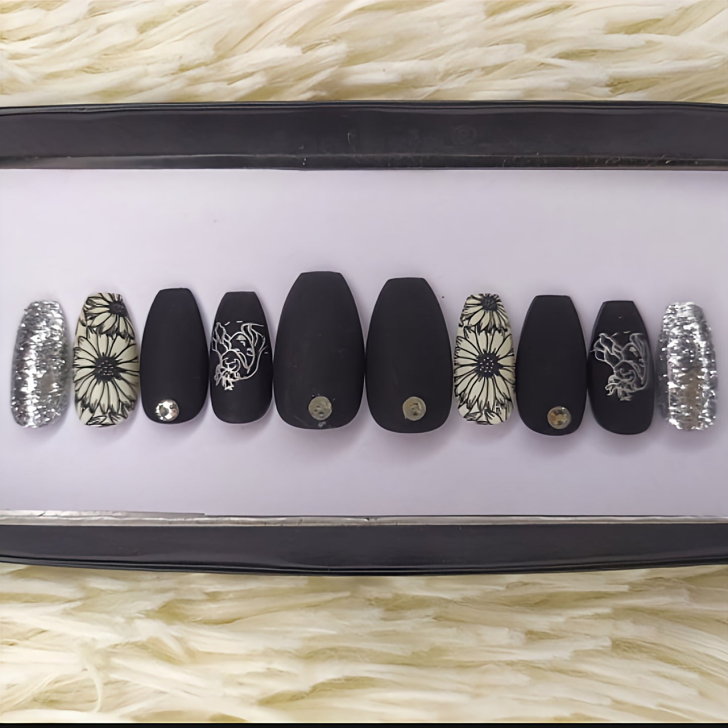 Black Matte Printed Glitter Press on Nails Set // 232