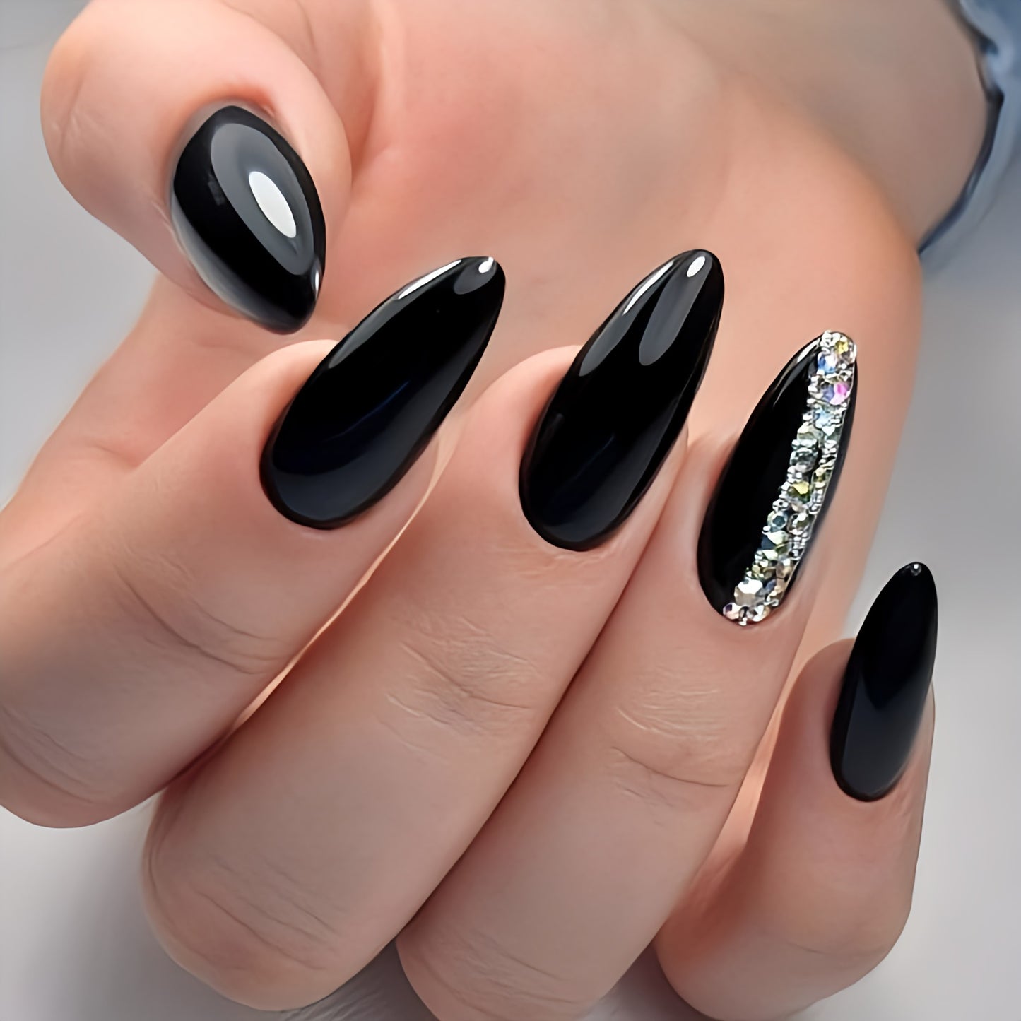 Glossy Black Studded Press on Fake Nails // tns286