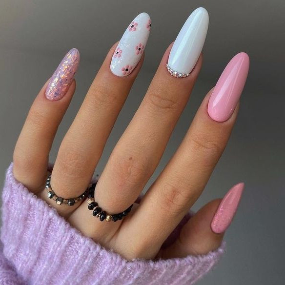 Glossy Light Pink and White Floral Press on Fake Artificial Nails / tns626