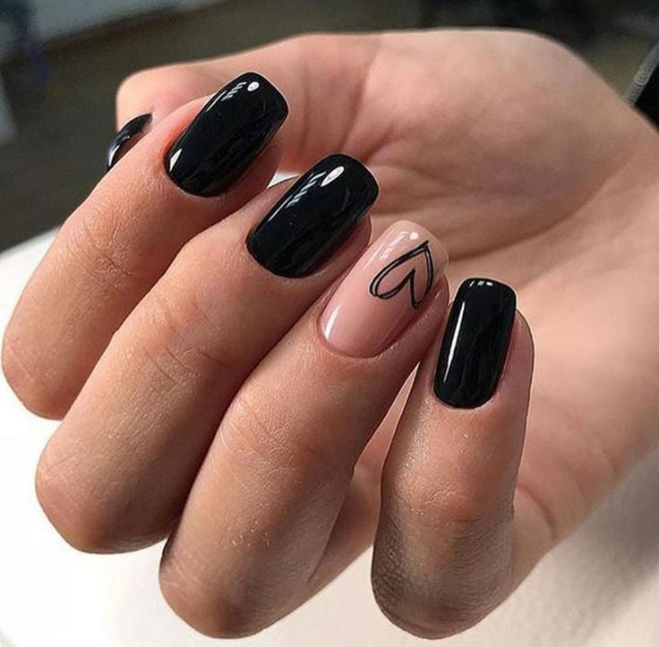 Glossy Black Hearts Press on Fake Nails // tns538