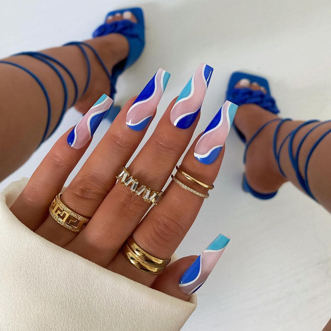 Glossy Blue Swirls Press on Fake Nails // tns190