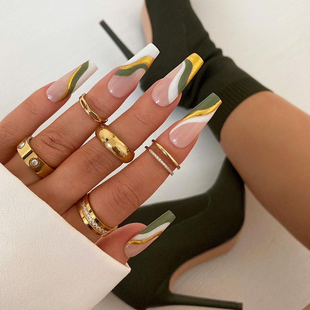 Glossy Green Swirls Press on Fake Nails // tns193