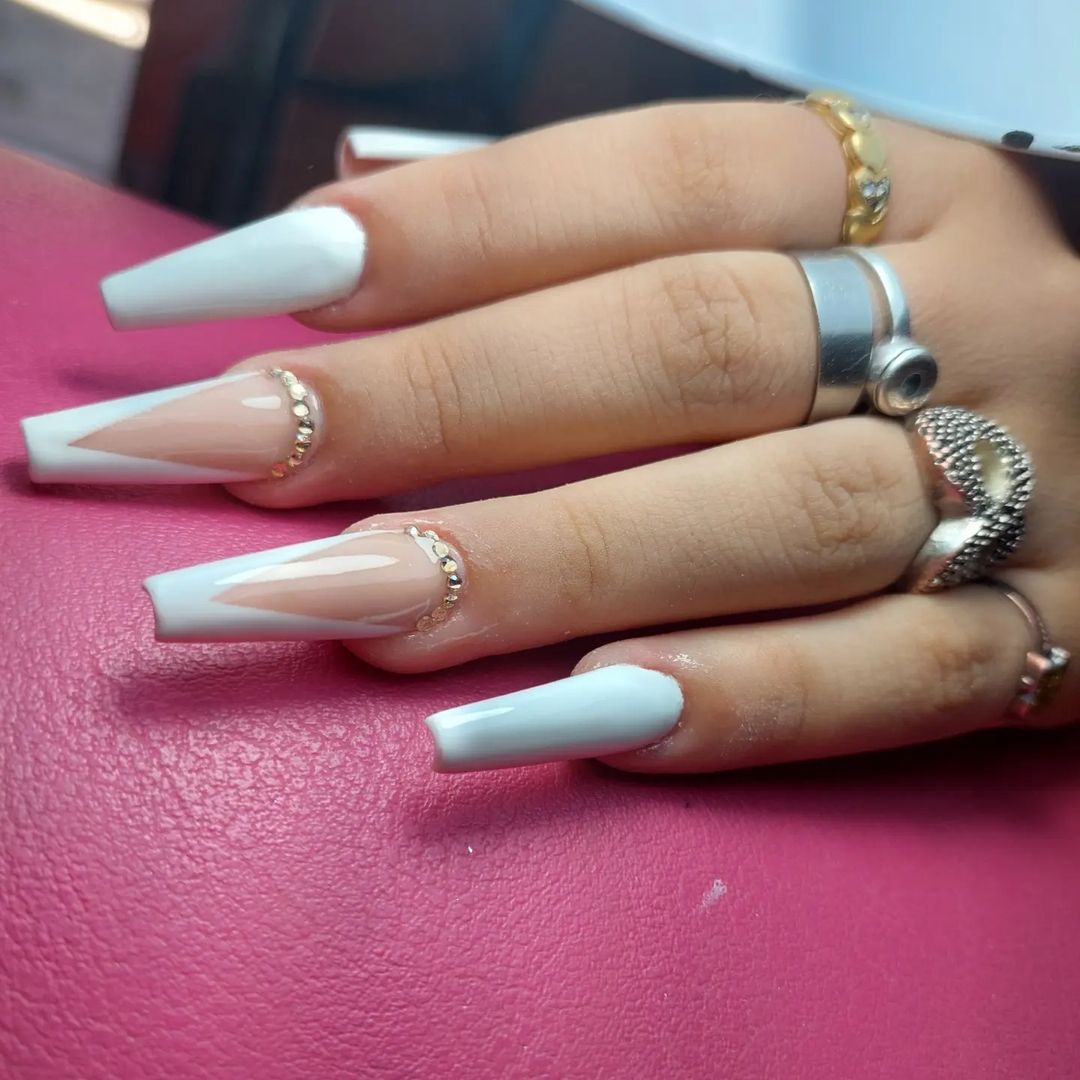 Glossy White Studded French Press on Fake Nails // tns500