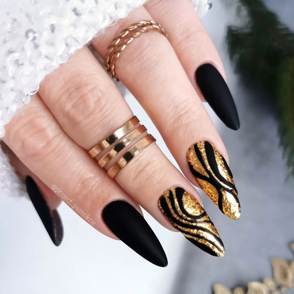 Black Glitter Swirls Best Designer Press on Fake Artificial