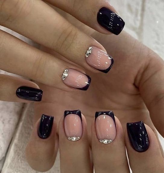 Glossy Black Studded French Press on Fake Nails // tns497