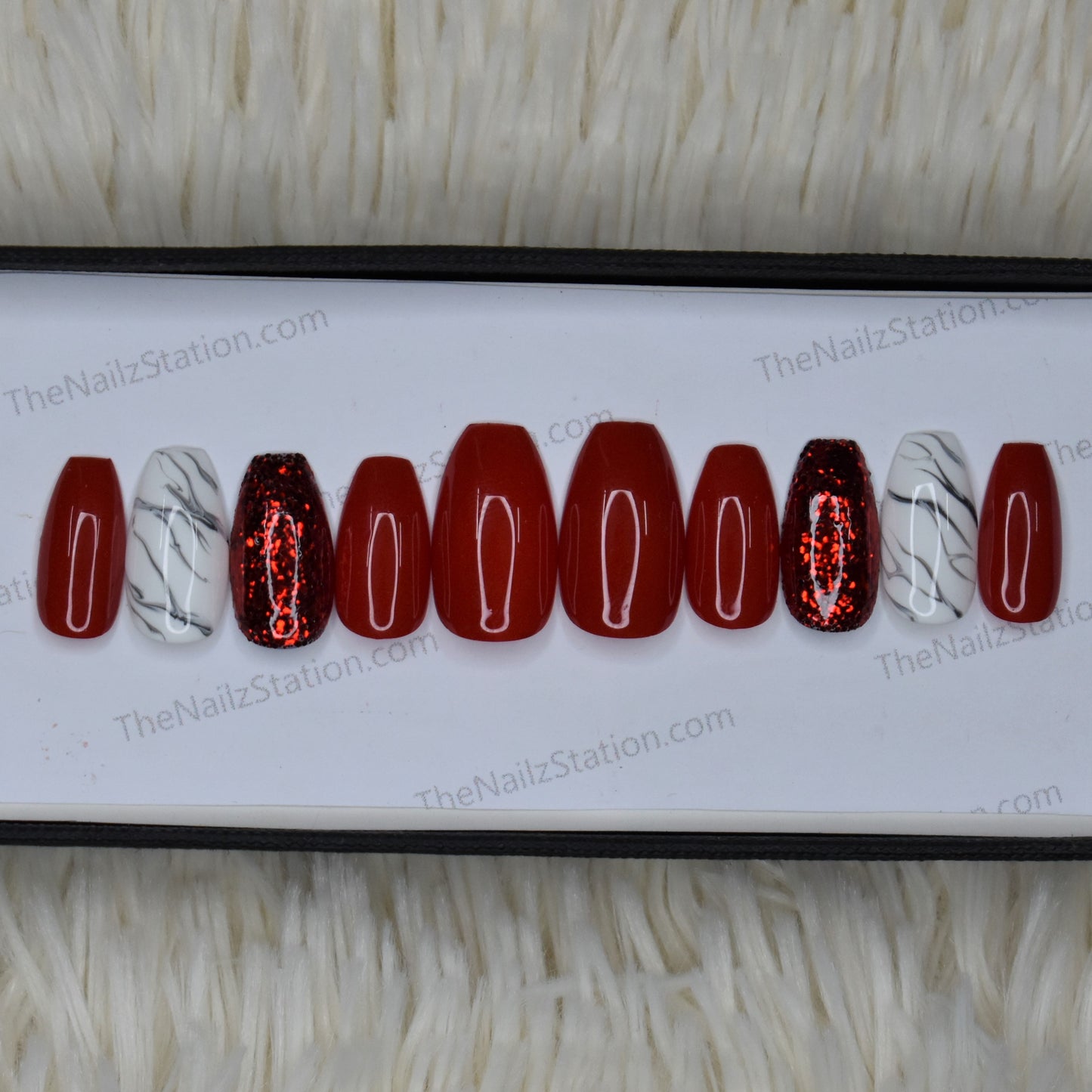 Glossy Red with marble and glitter Press on Nails Set // 406