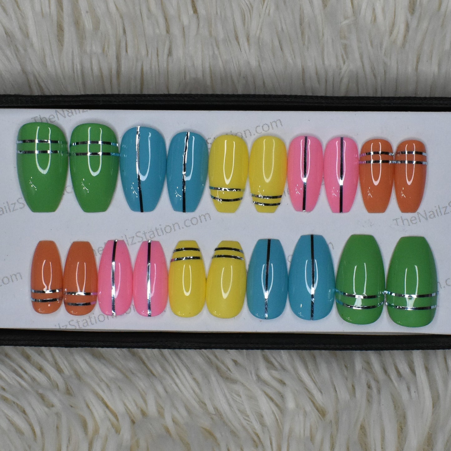 Glossy Pastel Strips Press on Nails Set // 431