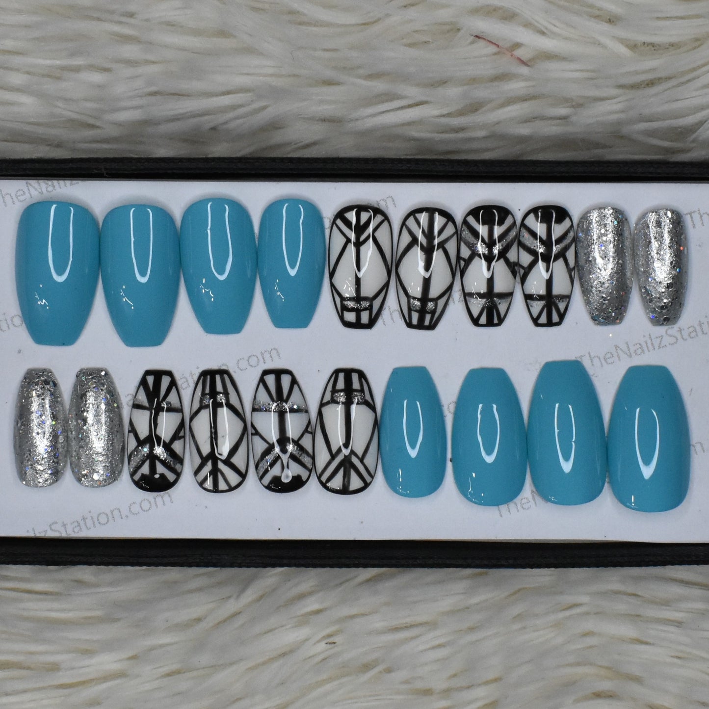 Glossy Light Blue Abstract Press on Nails Set // 430