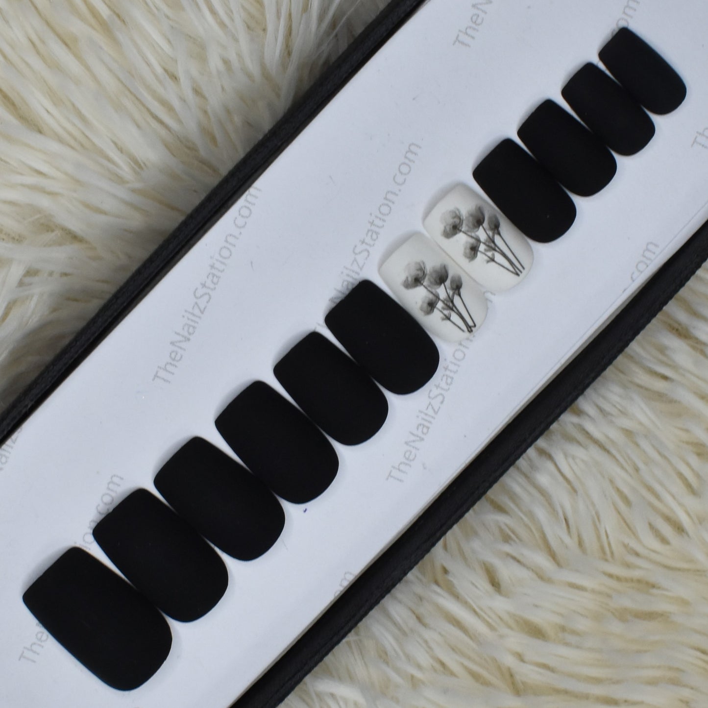 Matte Black Floral Press on Nails Set // 428