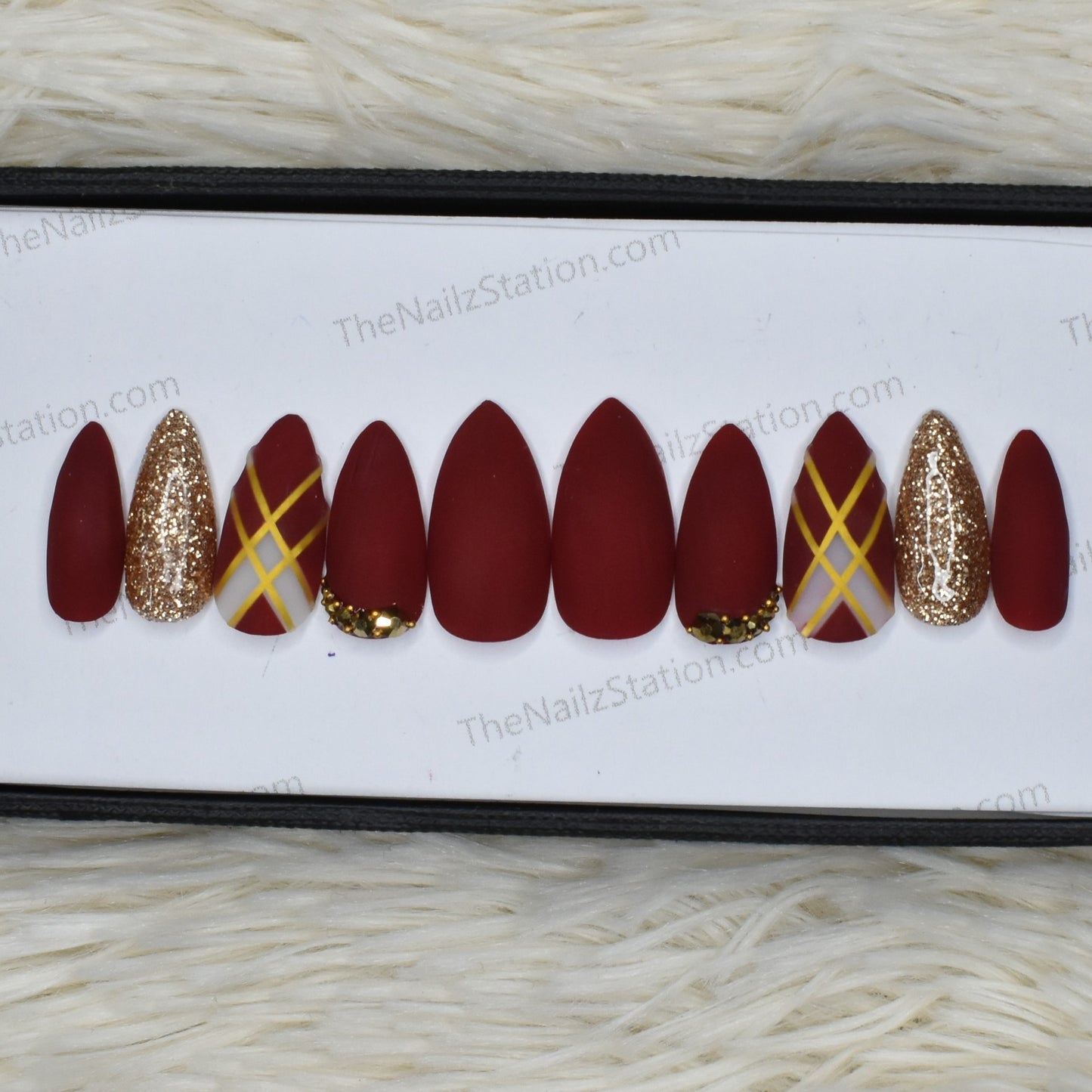 Matte Maroon with Rhinestones and Glitter Press on Nails Set // 221