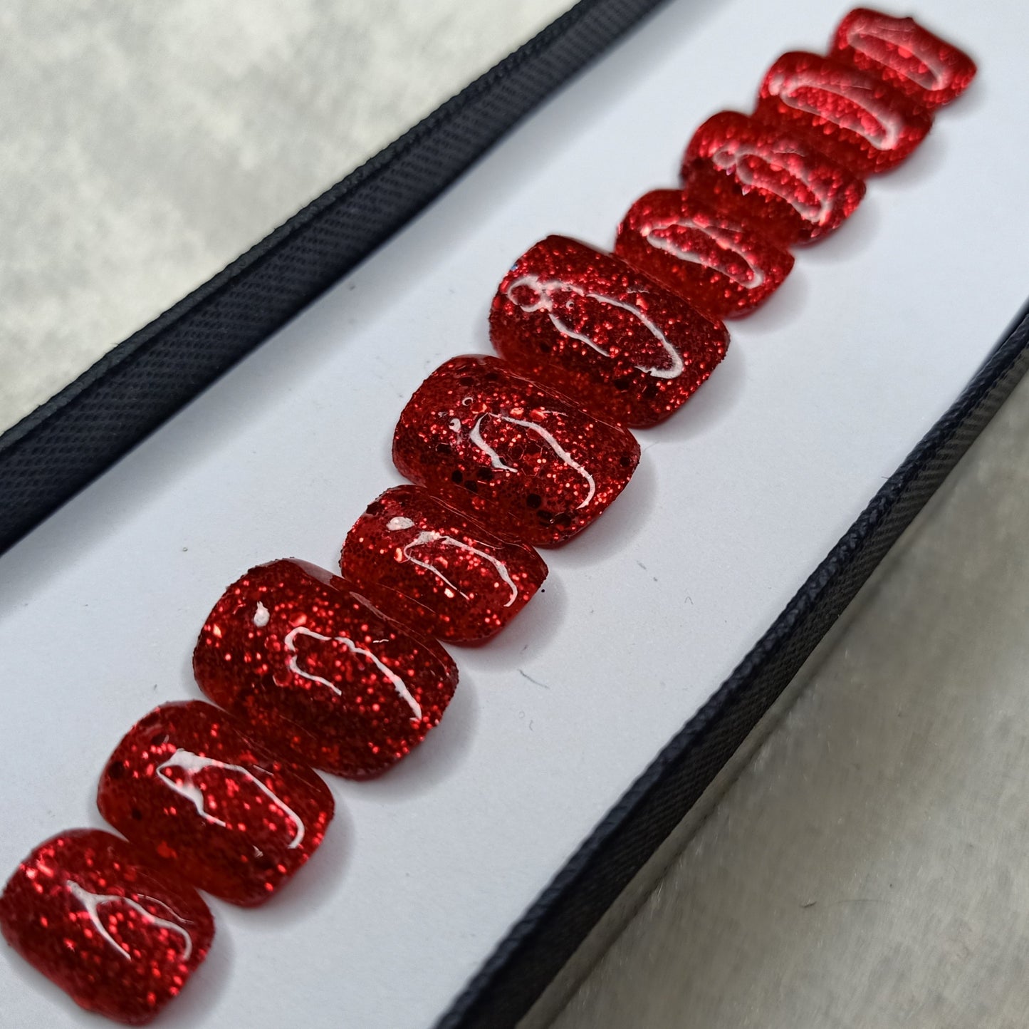 Glossy Maroon Glitter Print Press on Nails Set // 781