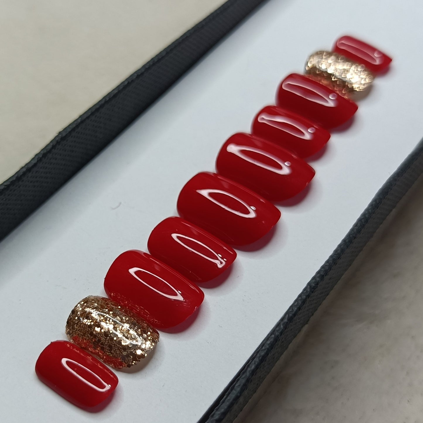Glossy Red with Golden glitter Press on Nails Set // 375