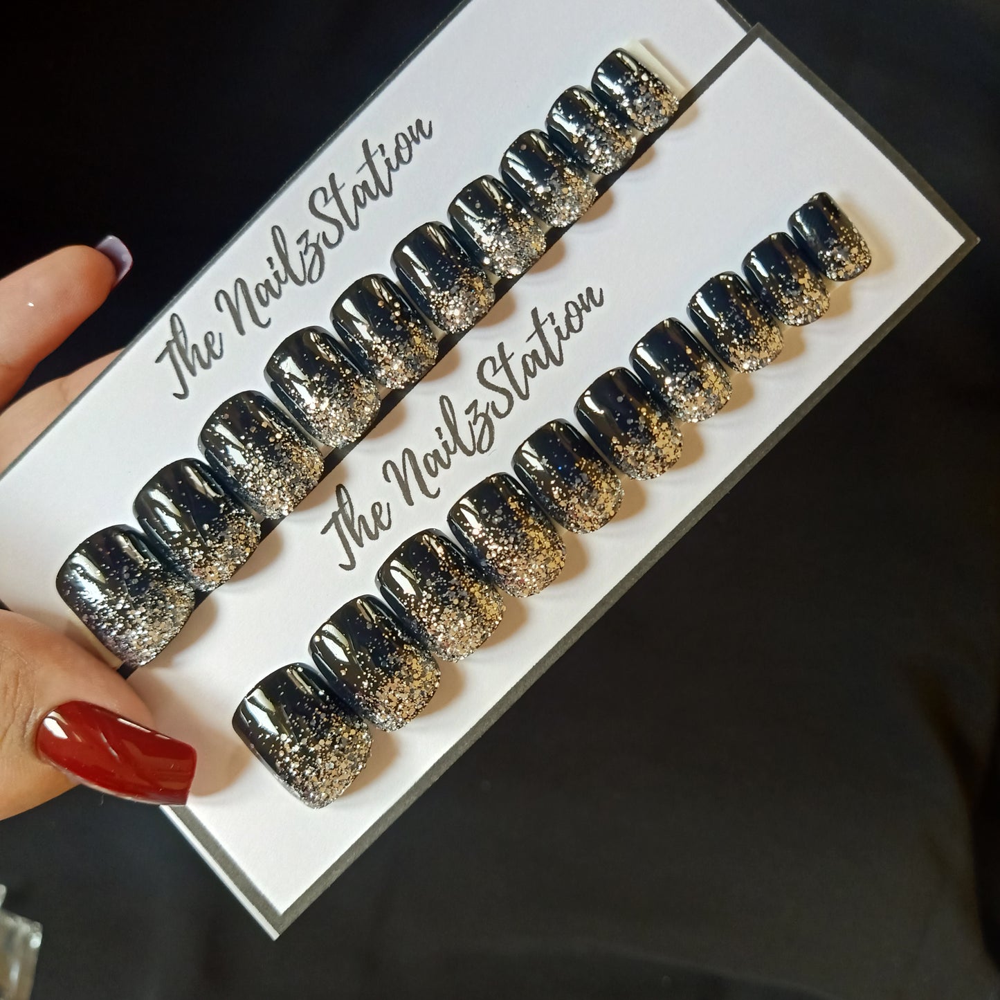 Glossy Black Chunky Silver Glitter Ombre Press on Nails Set (20 nails / Square)