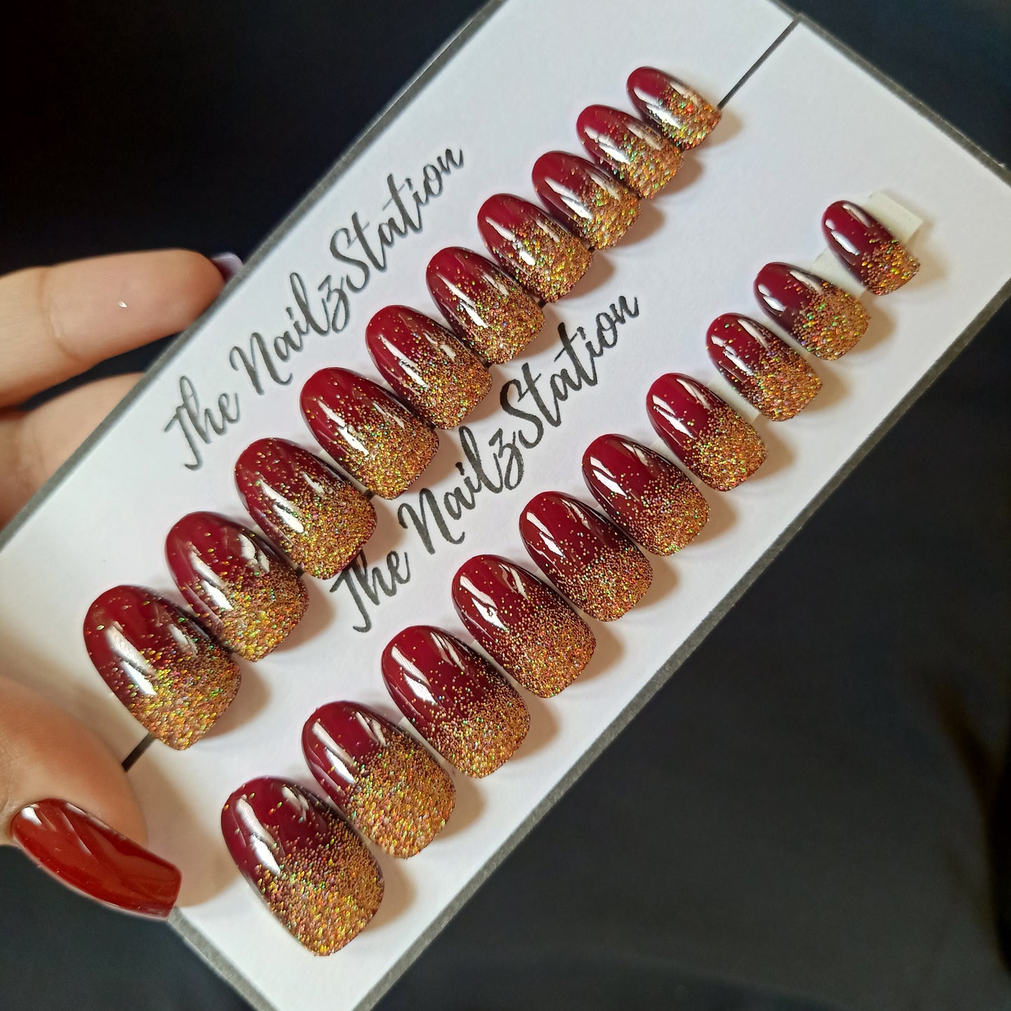Glossy Maroon Holo Golden Glitter Ombre Press on Nails Set (20 nails /Oval)