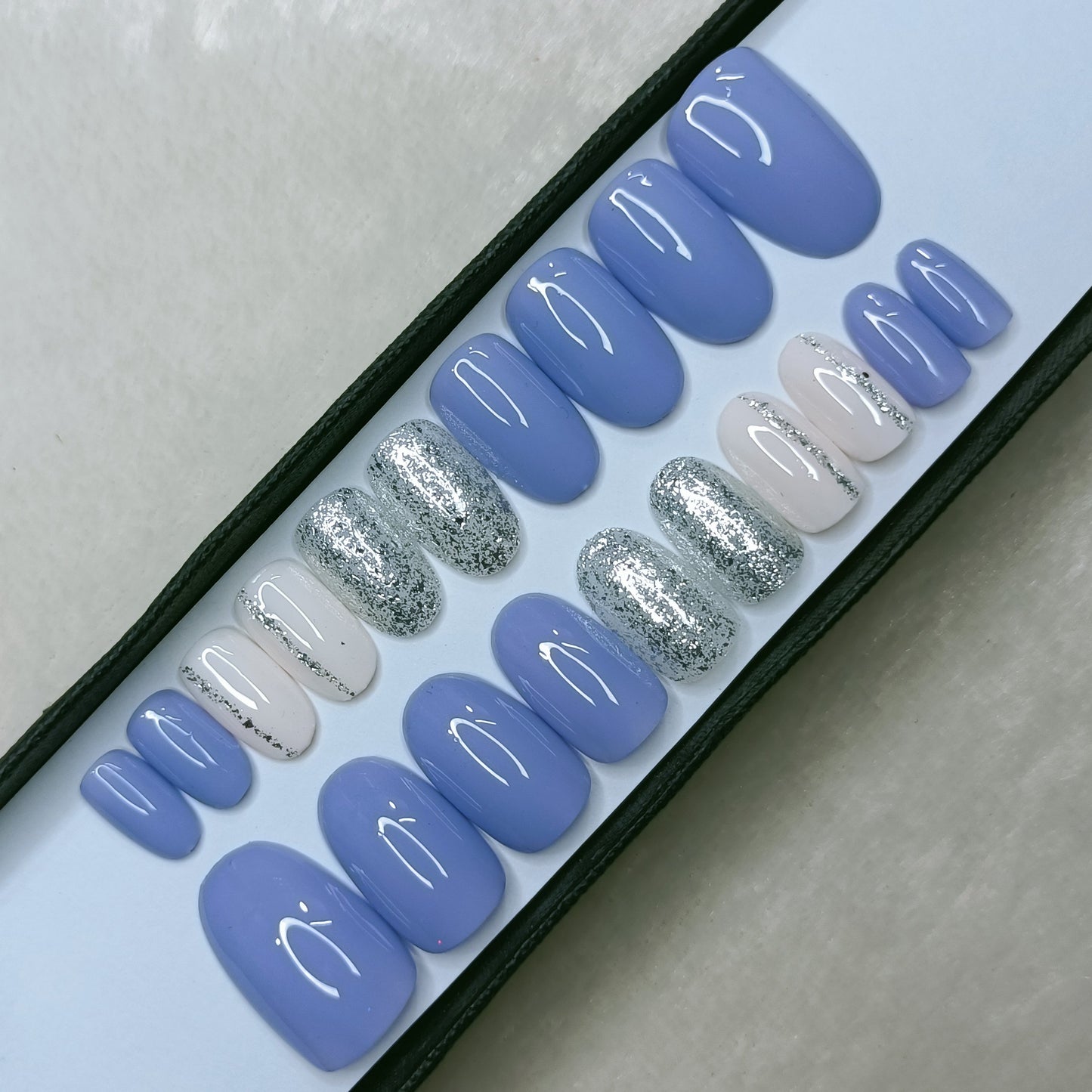 Glossy Lavender with silver Glitter Press on Nails // 980