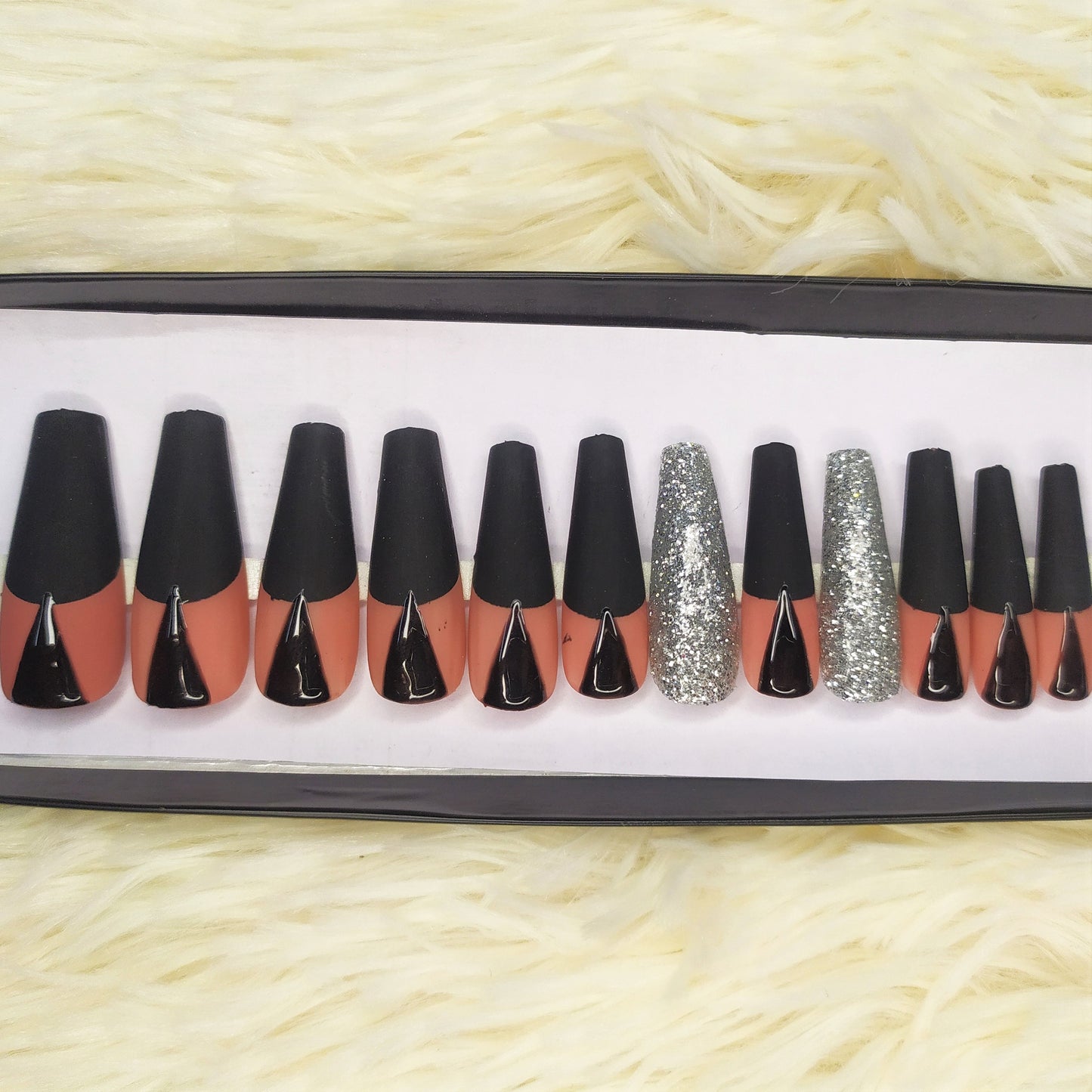 Matte Black & Nude Press on Nails Set // 153