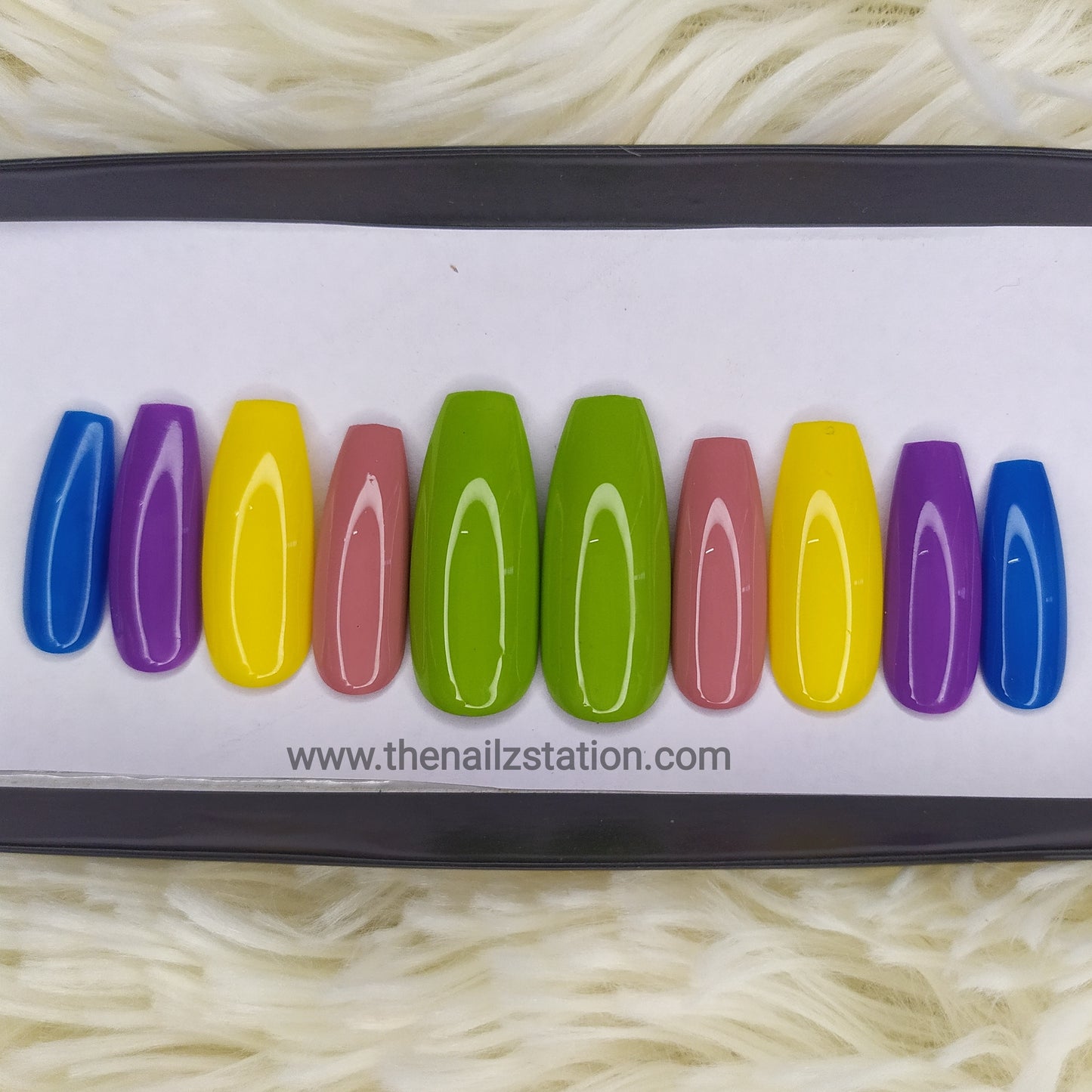 Colorful Press on Nails // 105