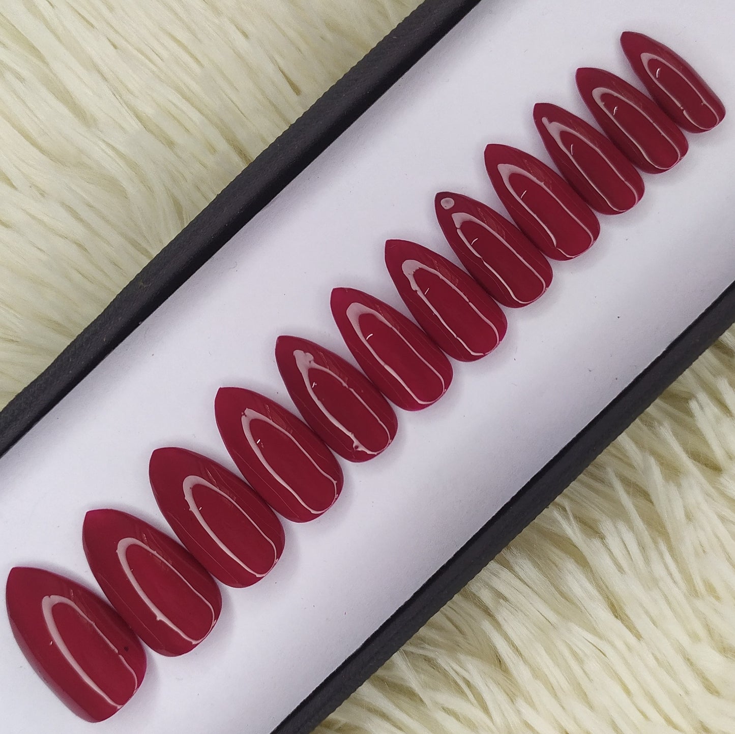 Glossy Dark Pink Press on Nails Set (B237) // 233