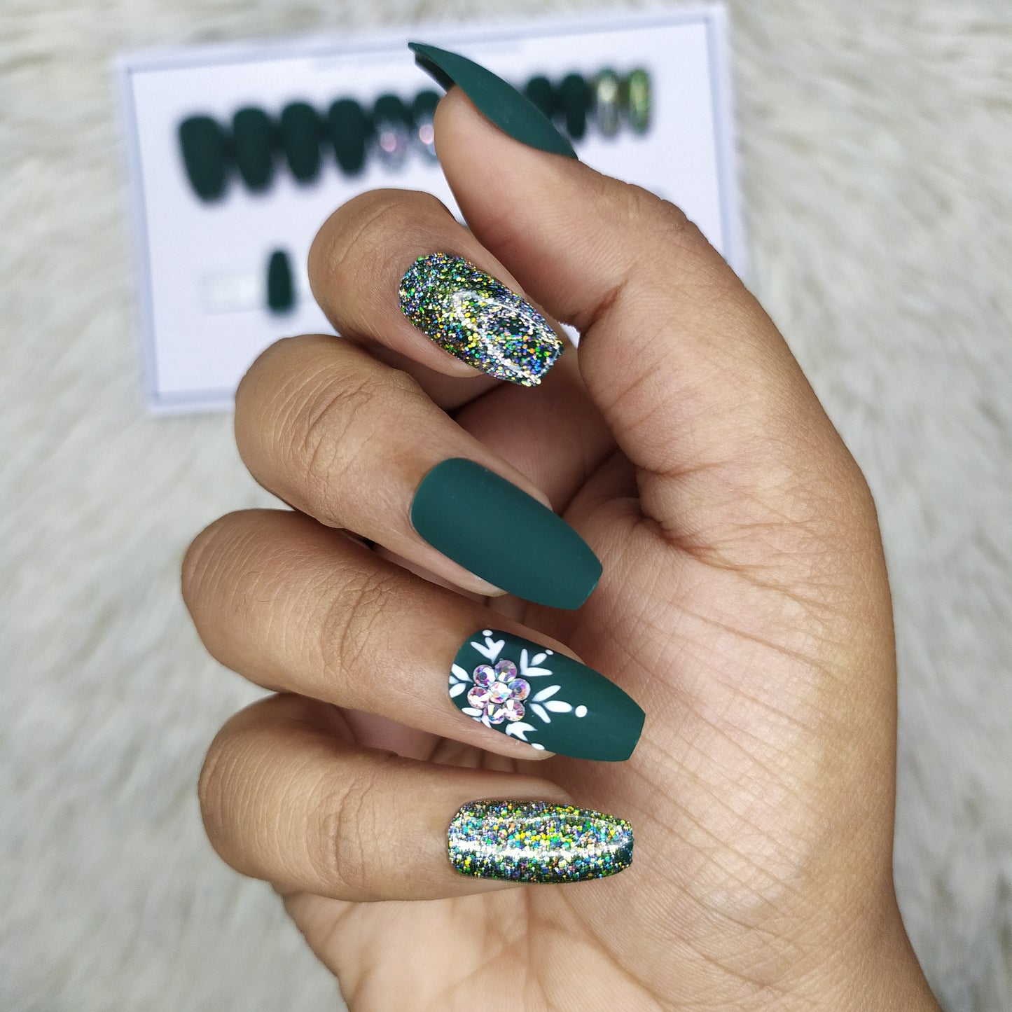 Matte Green Rhinestones Press on Nails Set // 457