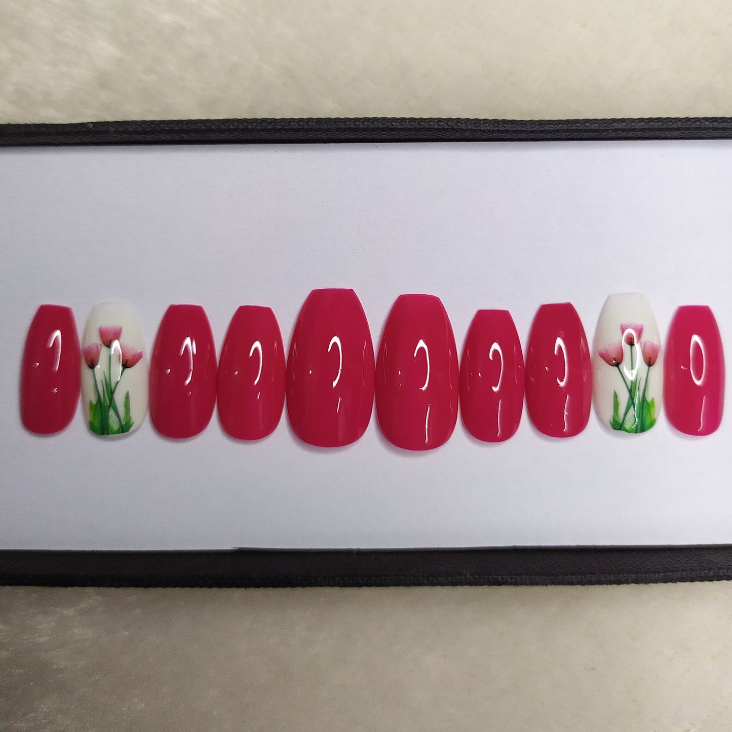 Glossy Pink Floral Accent Press on Nails Set // 158