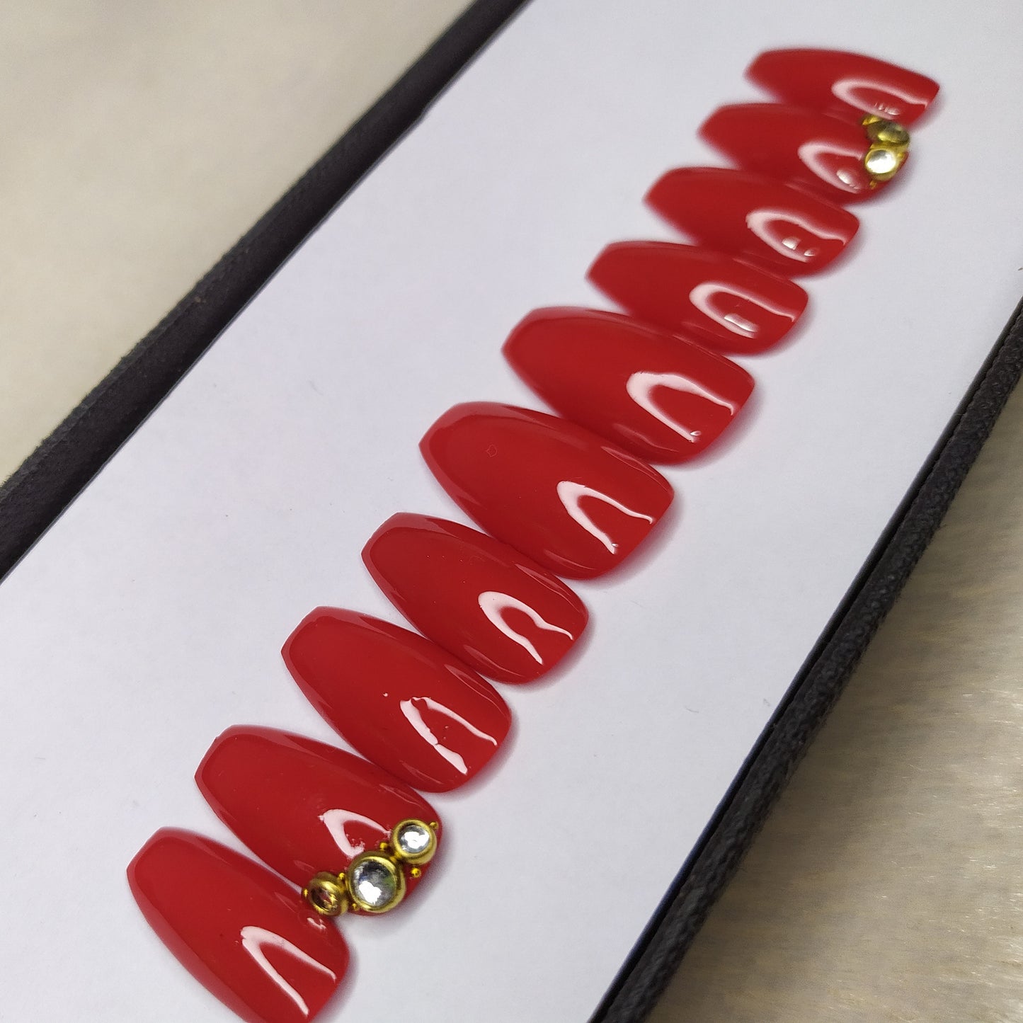 Glossy Red Stones Press on Nails Set // 534