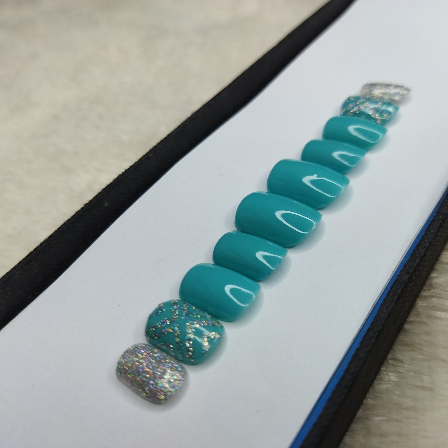 Glossy Light Blue Glitter Mesh Press on Nails Set // 580