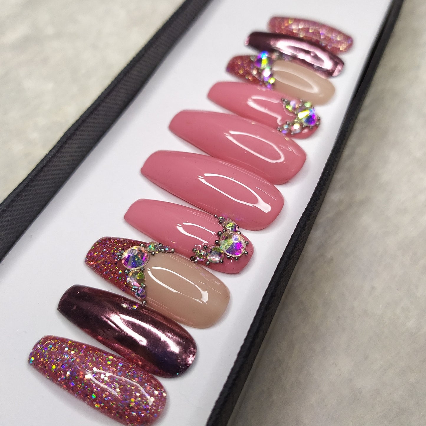 Lux Collection : Glossy Pink Glitter Studded Press on Nails Set // 560