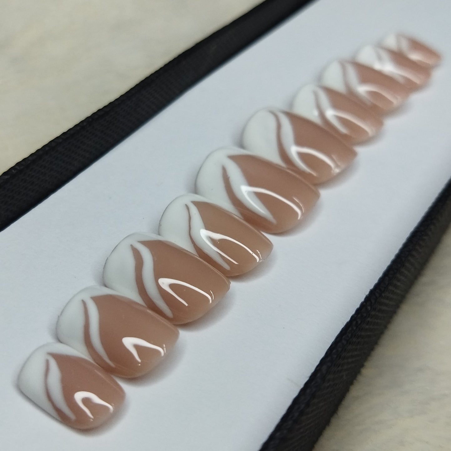 Glossy Flower Nude French Press on Nails Set