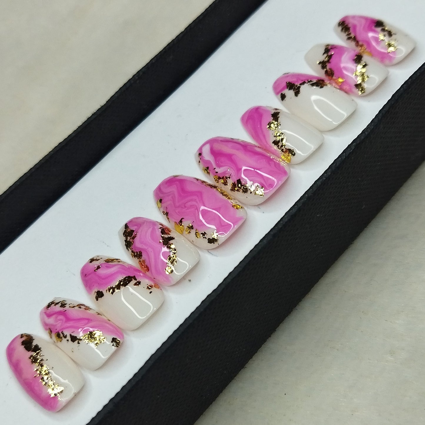 Glossy Pink Marble Print Press on Nails Set // 748