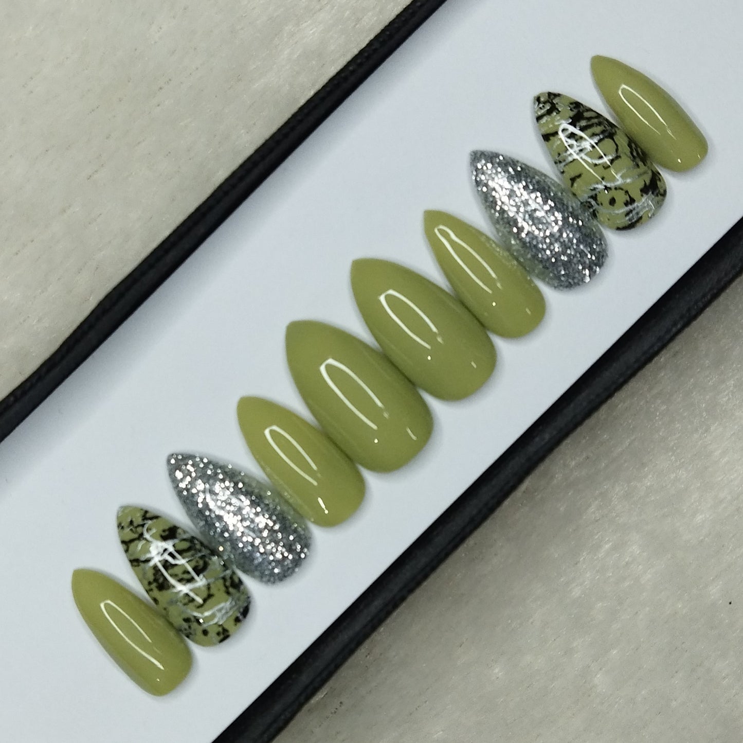 Light Green Marble with Silver Glitter Press on Nails // 116