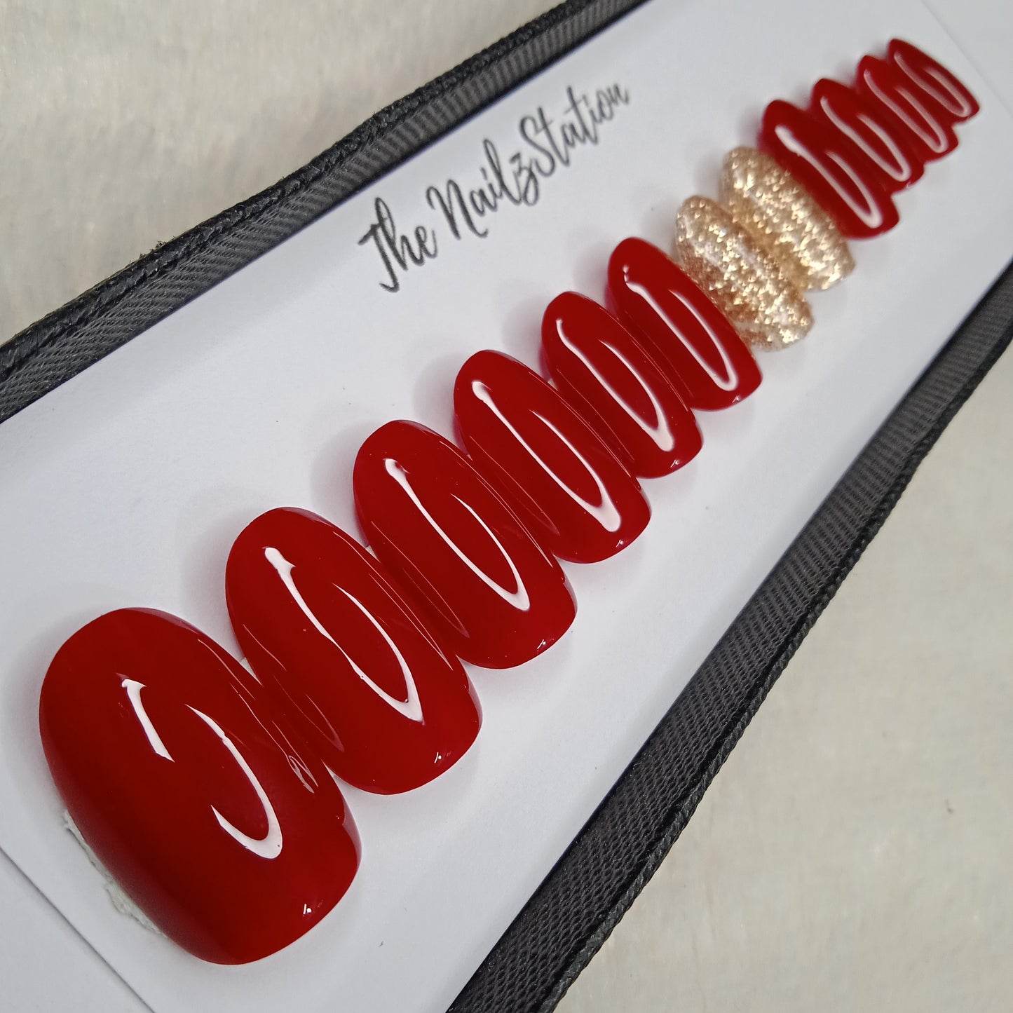 Glossy Maroon With Golden Glitter Press on Nails Set //891