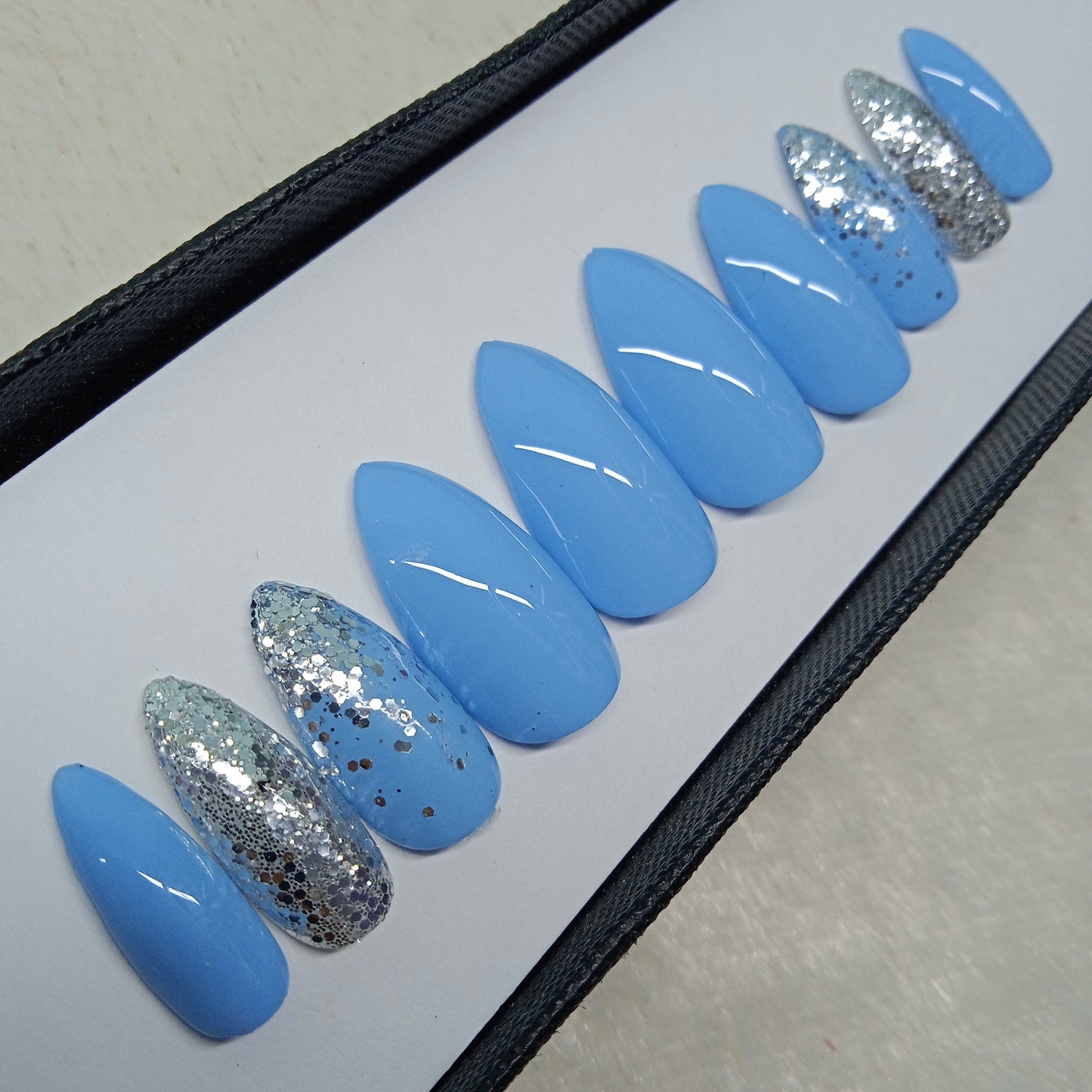 Glossy light Blue Glitter Ombre Press on Nails Set //940