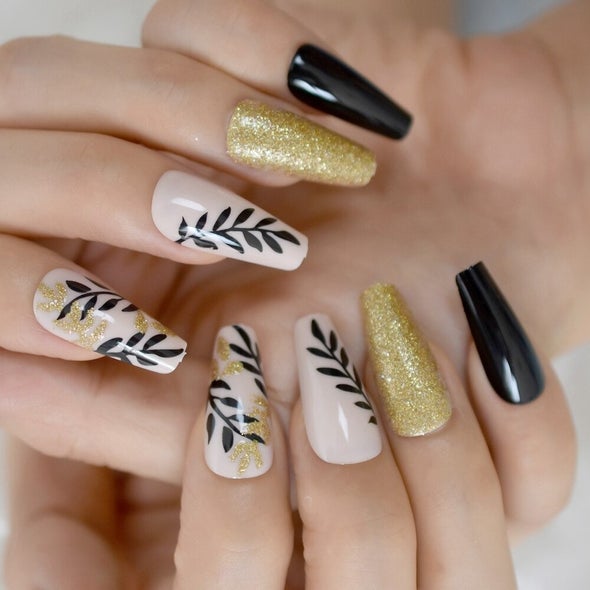 Glossy Black Leaves Press on Fake Nails // tns249