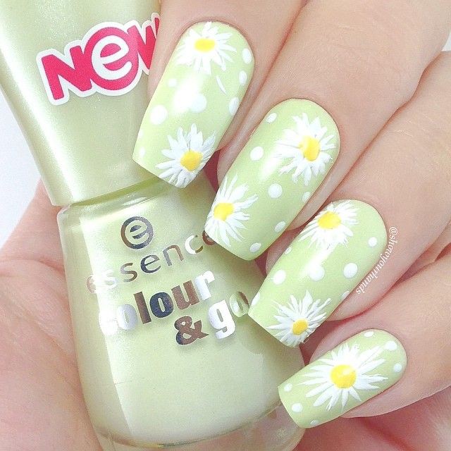 Glossy Light Green Floral Press on Fake Nails // tns117