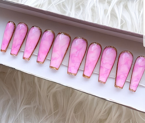 Glossy Pink Marble Press on Fake Nails // tns927