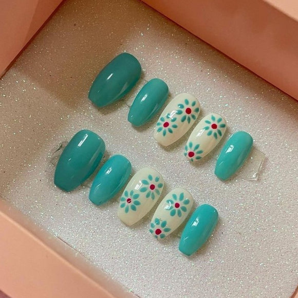 Glossy Light Blue Floral Press on Fake Nails // tns896