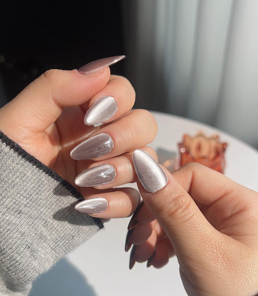 Pearl Cat Eye 3D Magnetic Press-On Nails