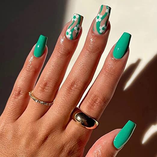 Glossy Green Floral Press on Fake Nails // tns850