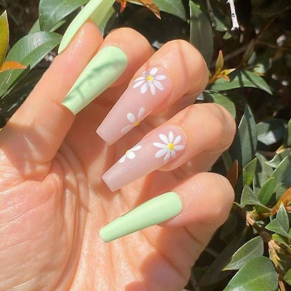 Matte Light Green Floral Press on Fake Artificial Nails / tns664