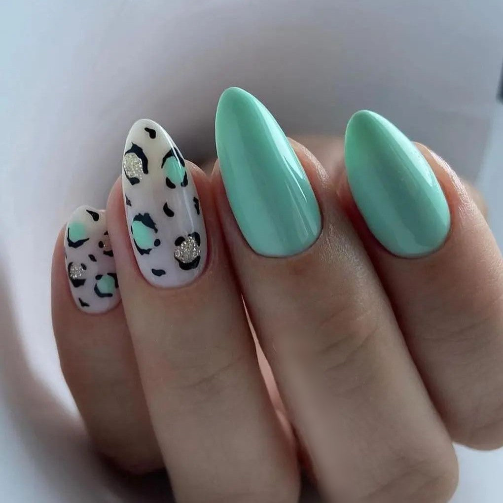 Glossy Light Blue Animal Print Press on Fake Artificial Nails / tns809