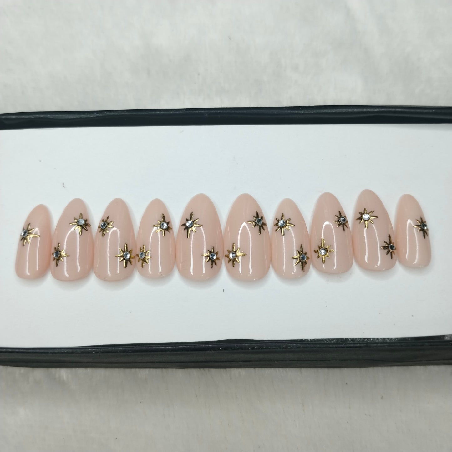 The NailzStation Glossy 3D Chrome Stars Press on Fake Artificial Nails Set with glue, filer, sticker application kit // 1222