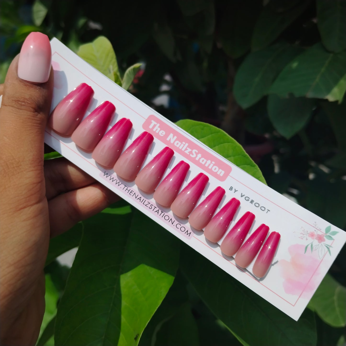 The NailzStation Glossy Maroon Ombre Press on Fake Artificial Nails Set with glue, filer, sticker application kit // 1274