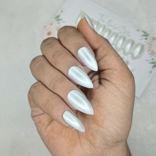 The NailzStation Pearl Chrome Press on Fake Artificial Nails Set with glue, filer, sticker application kit SB-SY-54