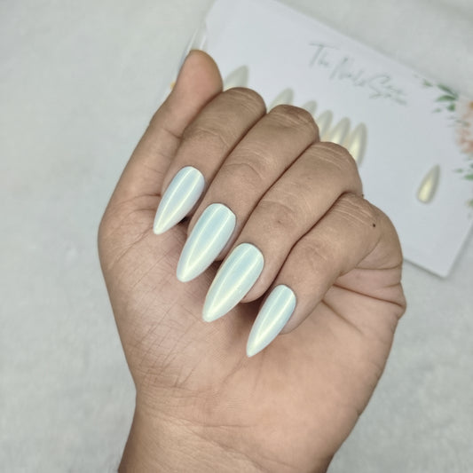 The NailzStation Glossy White Chrome Press on Fake Artificial Nails Set with glue, filer, sticker application kit // 1461