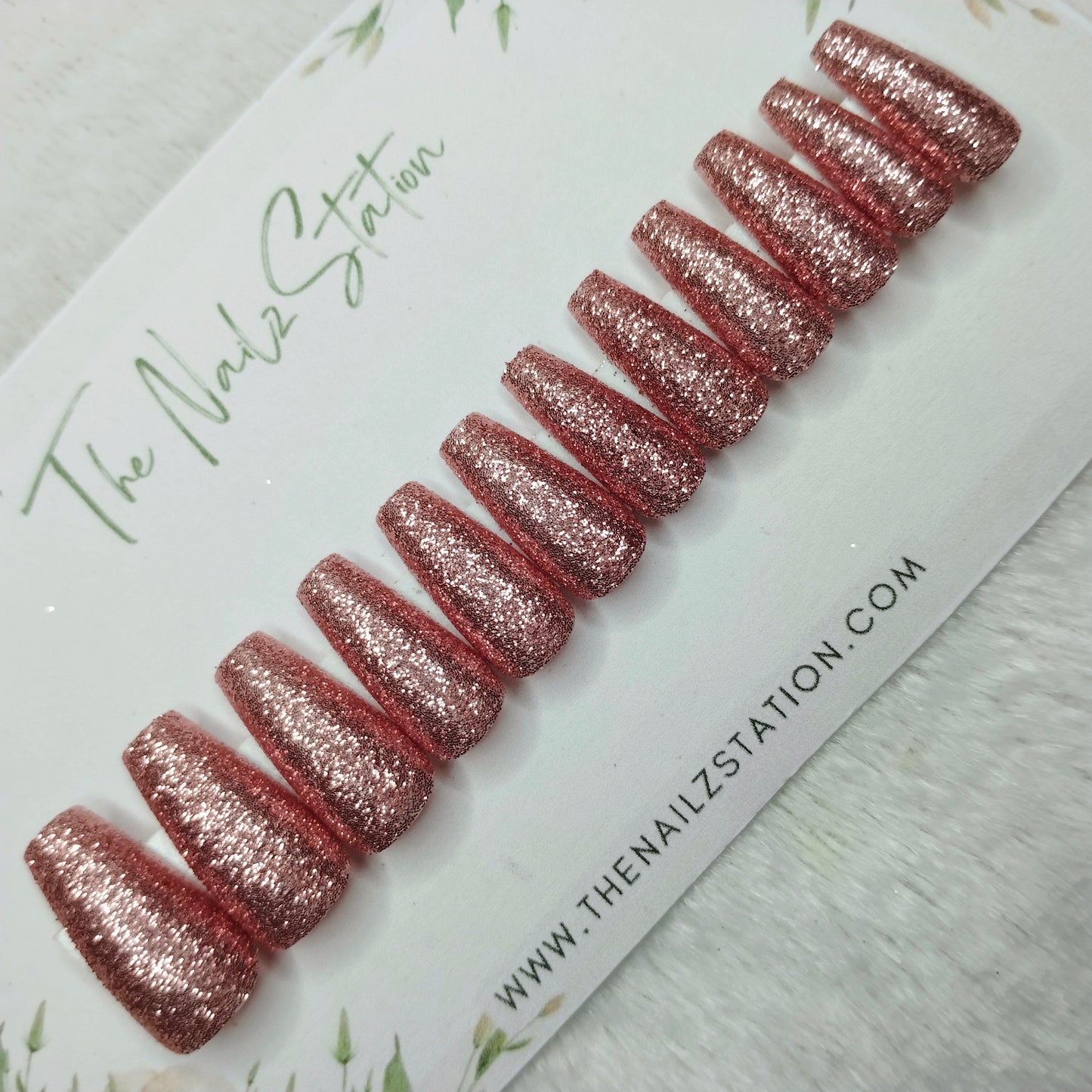 The NailzStation Glossy Peach Glitter Press on Fake Artificial Nails Set with glue, filer, sticker application kit // 1489