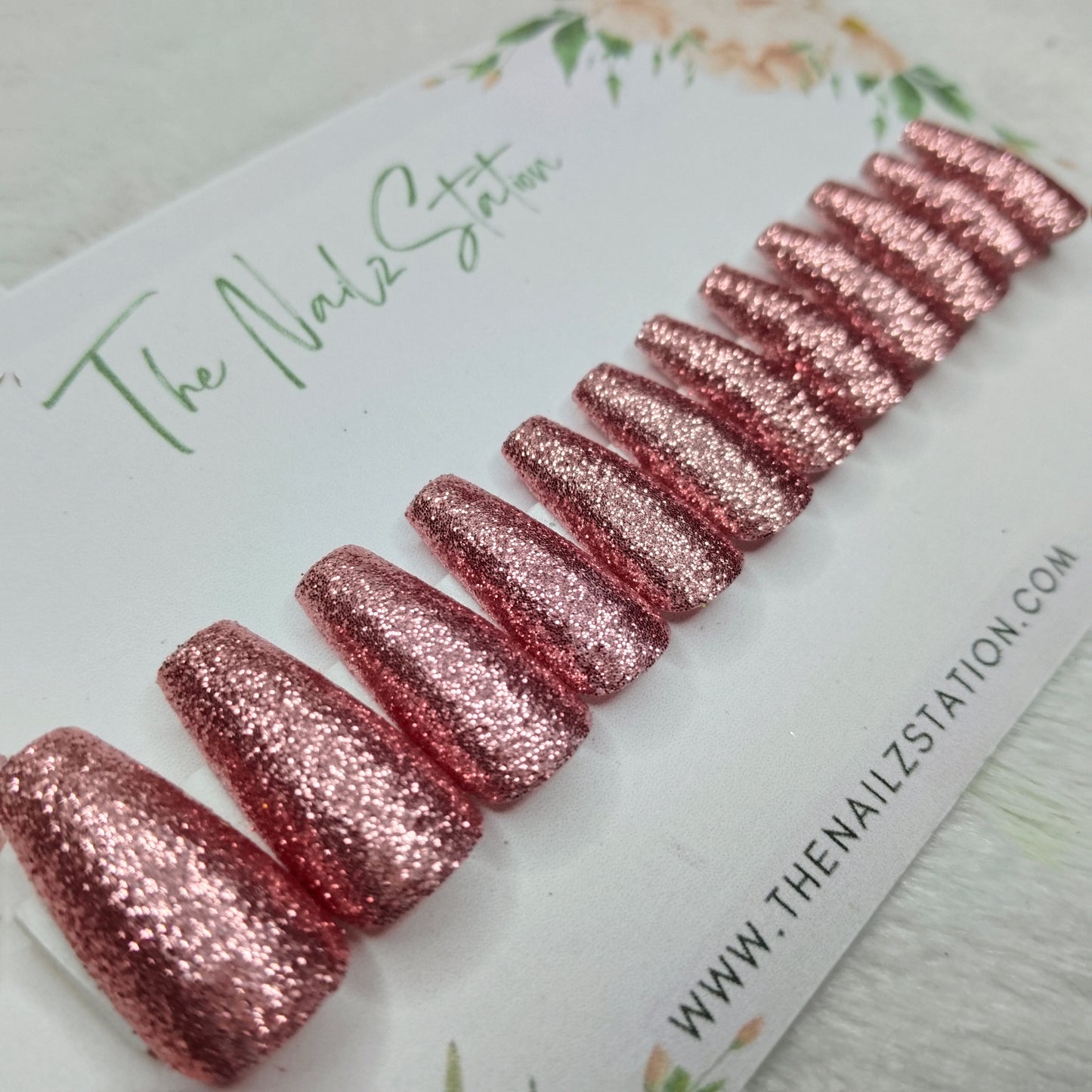 The NailzStation Glossy Peach Glitter Press on Fake Artificial Nails Set with glue, filer, sticker application kit // 1489