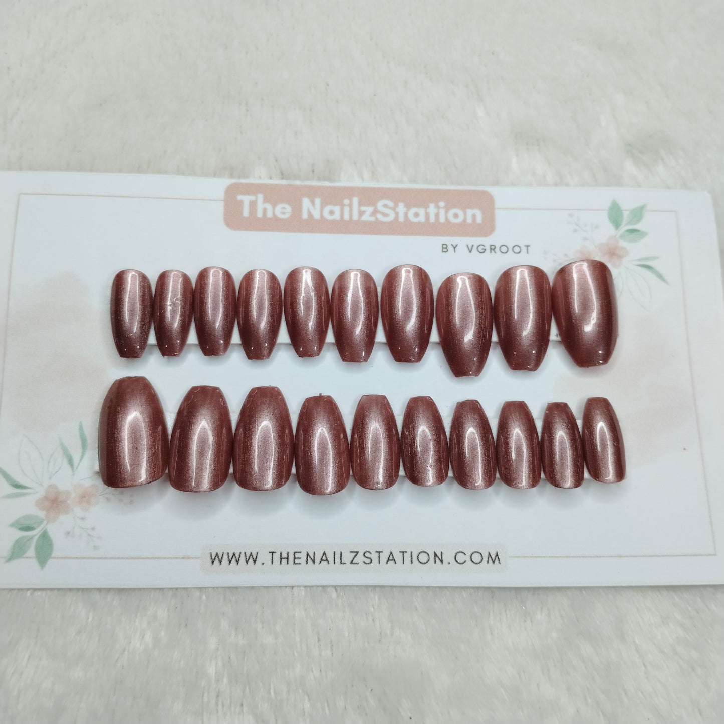 The NailzStation Glossy Mauve Chrome Press on Fake Artificial Nails Set with glue, filer, sticker application kit // 1512