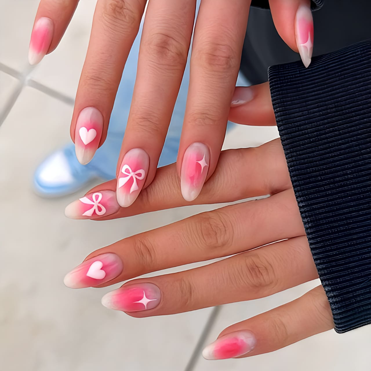 Glossy Pink Ombre Hearts Artificial Press on Fake Nails Set- RTS (Pack of 24 nails)