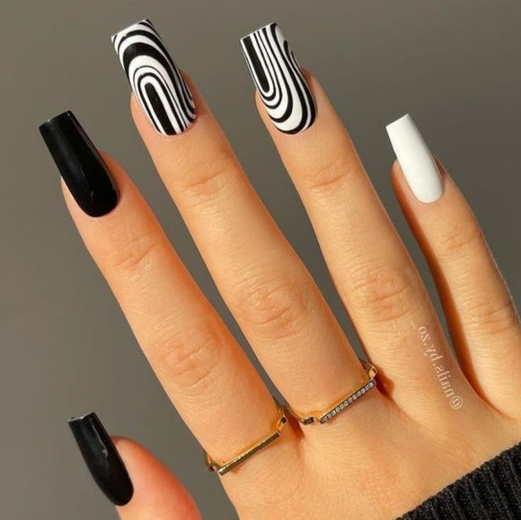 Glossy Black and White Swirls Press on Fake Artificial Nails / tns616