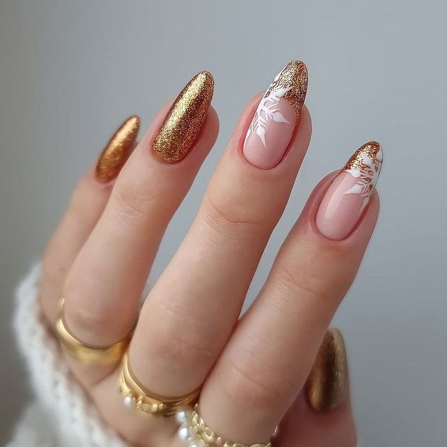 Glossy Golden Glitter Snowflakes Press on Fake Artificial Nails / tns793